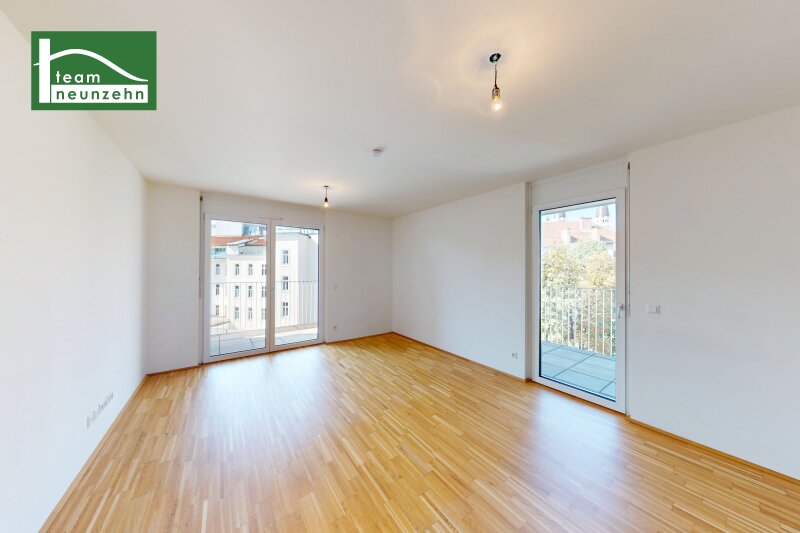 Hochwertige 2-Zimmer Wohnung mit smartem Grundriss und großem Eck-Balkon in Ruhelage nahe U3 Enkplatz! Ab Juni verfügbar!