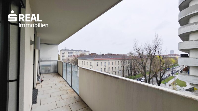 MESSECARREE - Tolle 3-Zimmer Loggiawohnung in bester Lage