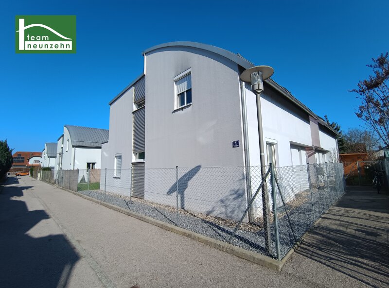 Geförderte 3-Zimmer-Wohnung mit großem Balkon! Unbefristet! Mietfreistellung gegen Selbstsanierung!