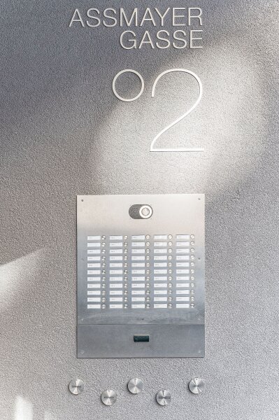 Erstbezug! Nähe U6/U4! Helle 2-Zimmer-Wohnung mit Loggia zu vermieten!