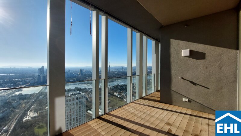 Exklusiver 3-Zi.-Erstbezug mit Sauna & Skylineblick