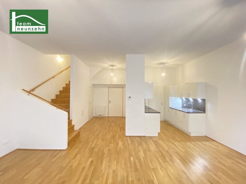 3-Zimmer-Maisonette mit Hof-Garten entlang der Prager Straße! Straßenbahn, S-Bahn und Grünflächen in direkter Umgebung!