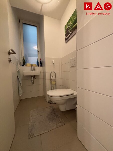 Wohnen in den DRAGONERHÖFEN von Wels - gepflegte 2-Zimmer Wohnung mit modernem Badezimmer (inkl. Wanne) | Ab 01.06.2026 verfügbar!