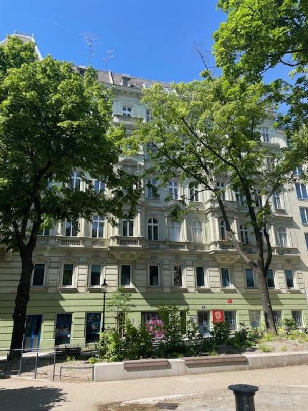 repräsentative 5-Zimmer Stilaltbauwohnung in prominenter Lage des 6. Bezirks