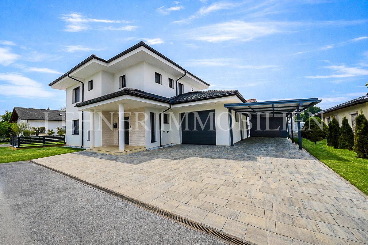 * FELDKIRCHEN / NÄHE MURRADWEG * MODERNES UND STILVOLLES EINFAMILIENHAUS MIT GROSSZÜGIGEM PLATZANGEBOT *