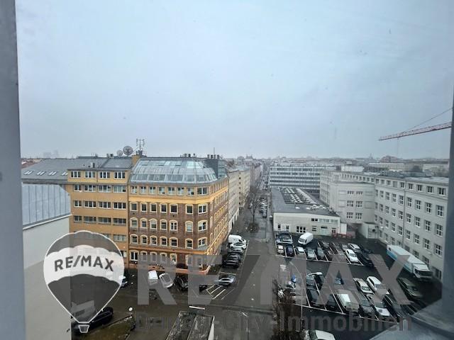 " Hoch hinaus mit Blick über Wien-Charmante 2 Zimmer Wohnung"