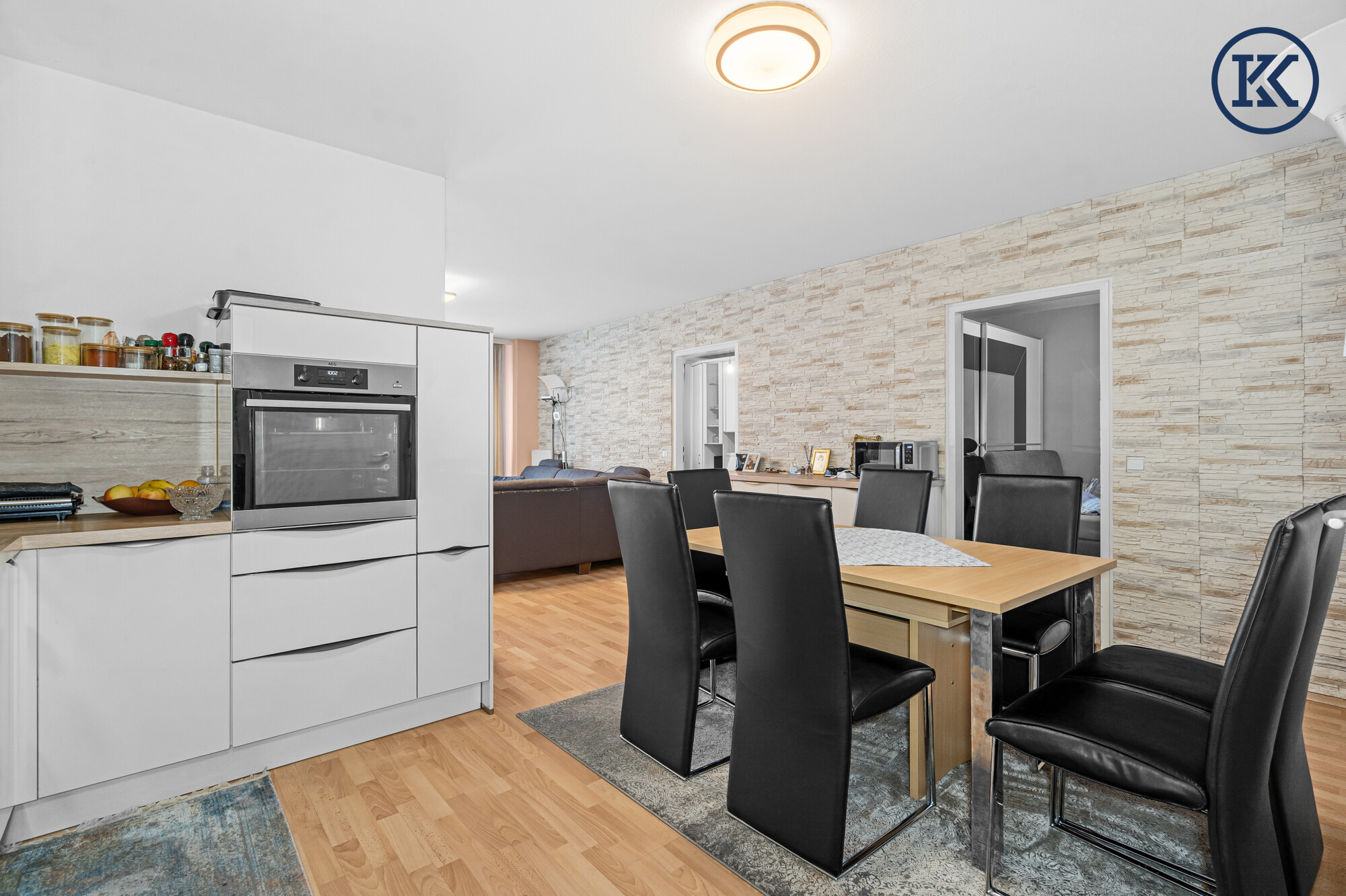 Sonnige Familienwohnung mit Loggia & Dachgarten ? Perfekte Lage nahe Meidlinger Hauptstraße