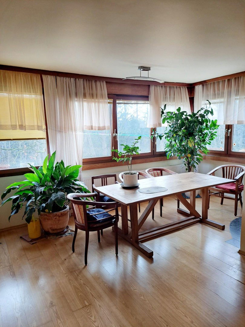 Großzügige Wohnung in Grün-Ruhelage Provisionsfrei